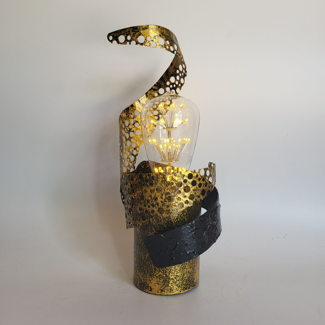 "L'Étreinte d'Onyx"