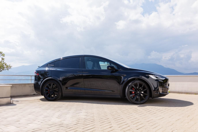 Luxury Detailing Tesla con protettivo 4 anni