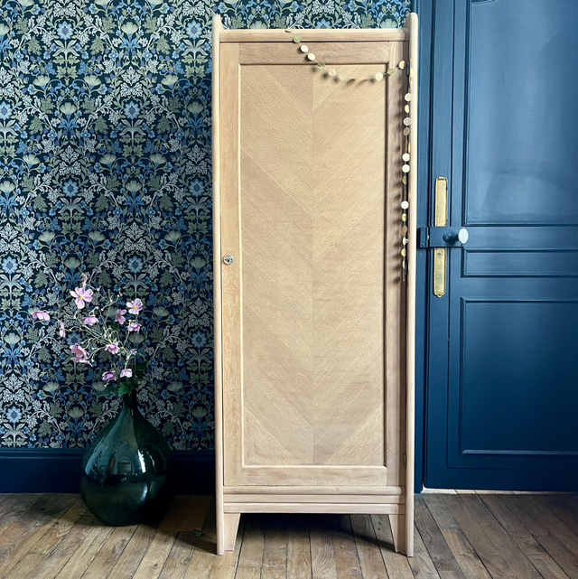 Bonnetière armoire années 60