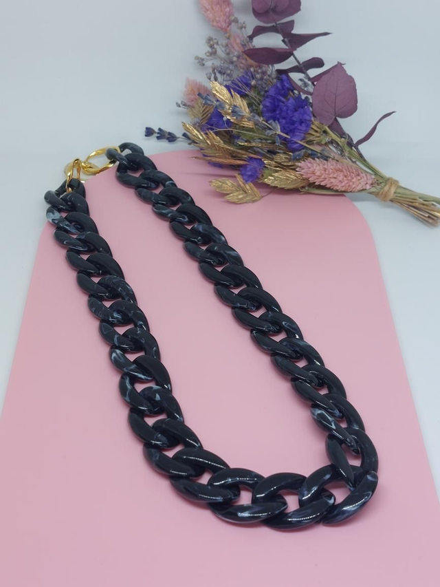 Collier Gaspard noir marbré 