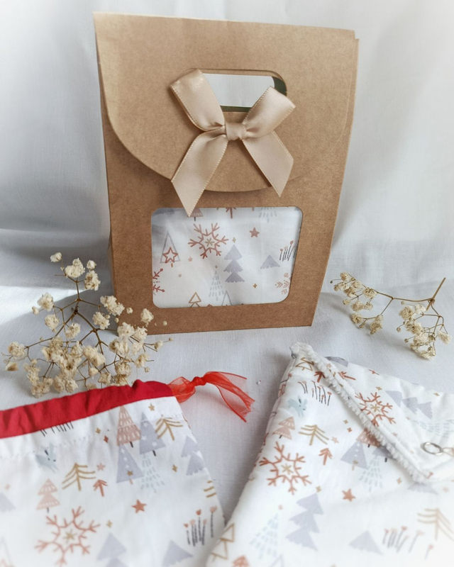 Pochette à Savon Noël et un savon au choix