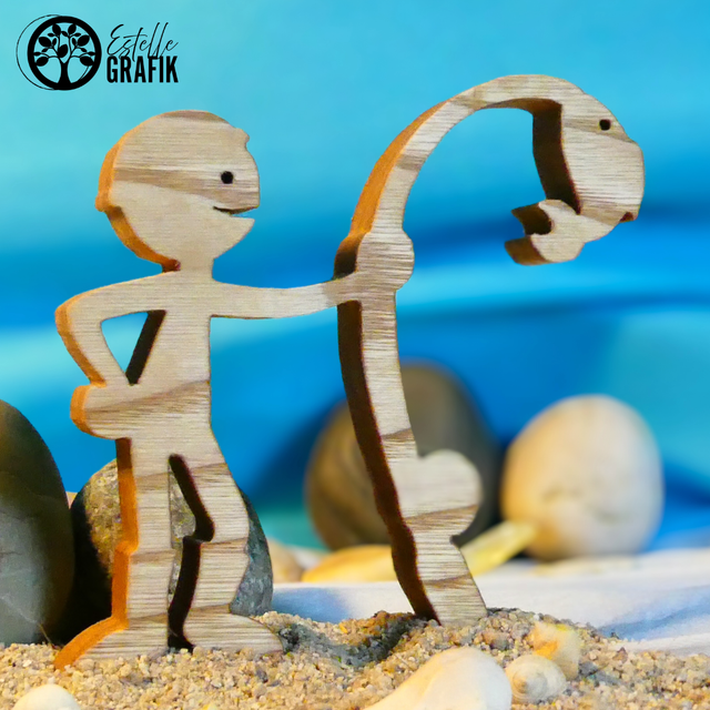 Sculpture en Bois d’un Pêcheur