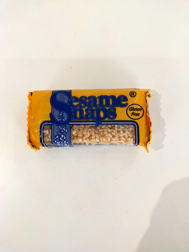 Blue Label Sesame Snaps 30g 27483