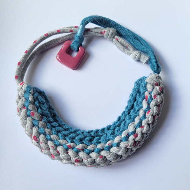 Knitted Yarn Necklace - Dusty Blue/Grey Spot
