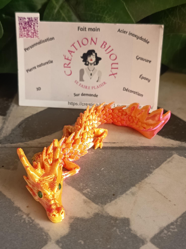 Petit dragon or et  rose