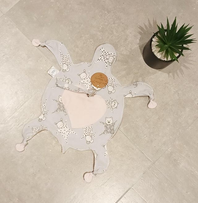 Doudou Tortue Range Tétine Oursons