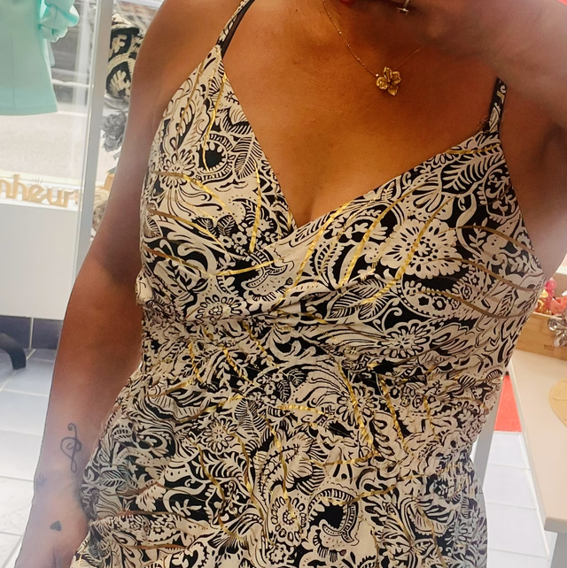 Robe tropicale noire
