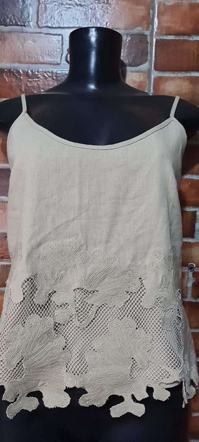 Blusinha Com Bordado