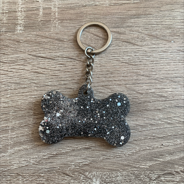 Porte-clés pendentif os L