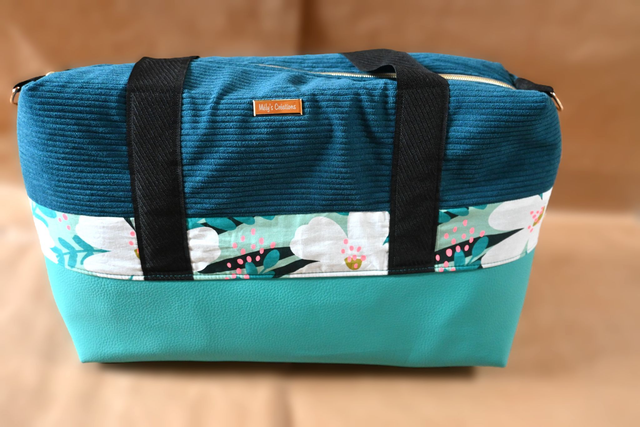 🌸 Tandem VOYAGE & VANITY ✨Duo idéal pour vos escapades ! 🧳✨