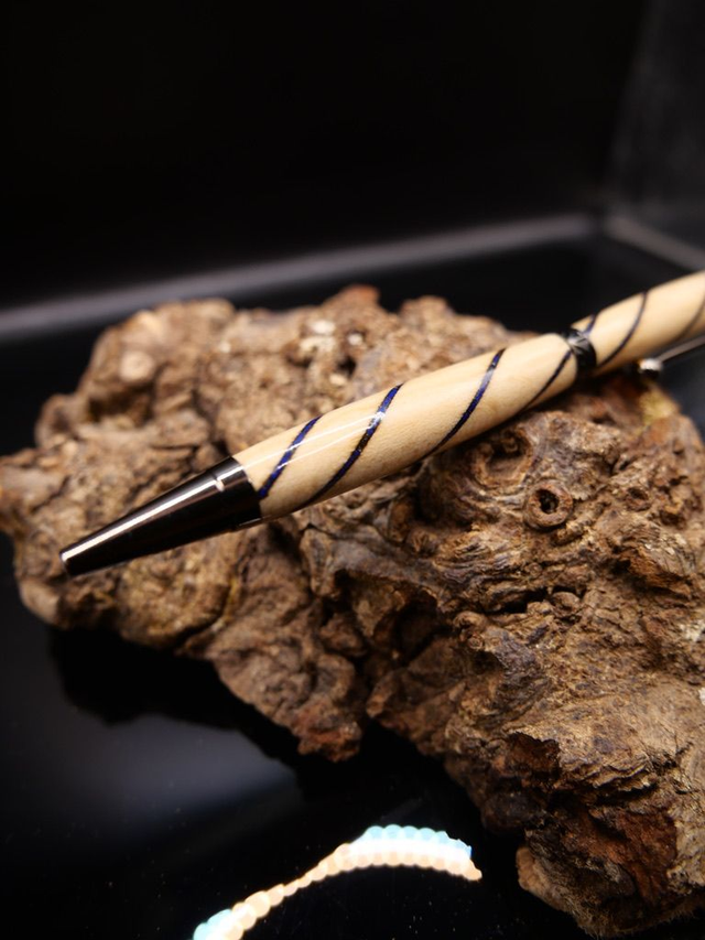 Stylo art deco gris Erable pierre lapis lazuli