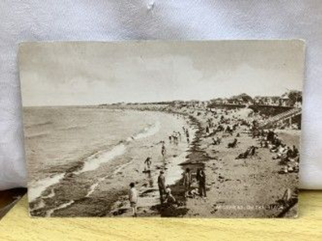 Minehead, On the Beach, Somerset, vintage unbranded postcard Our Ref no. R521 £2.50