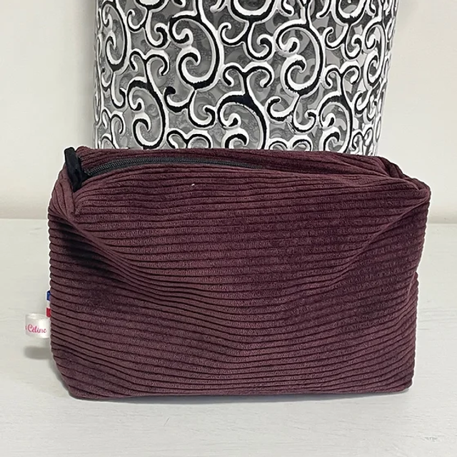 Trousse carré velours 