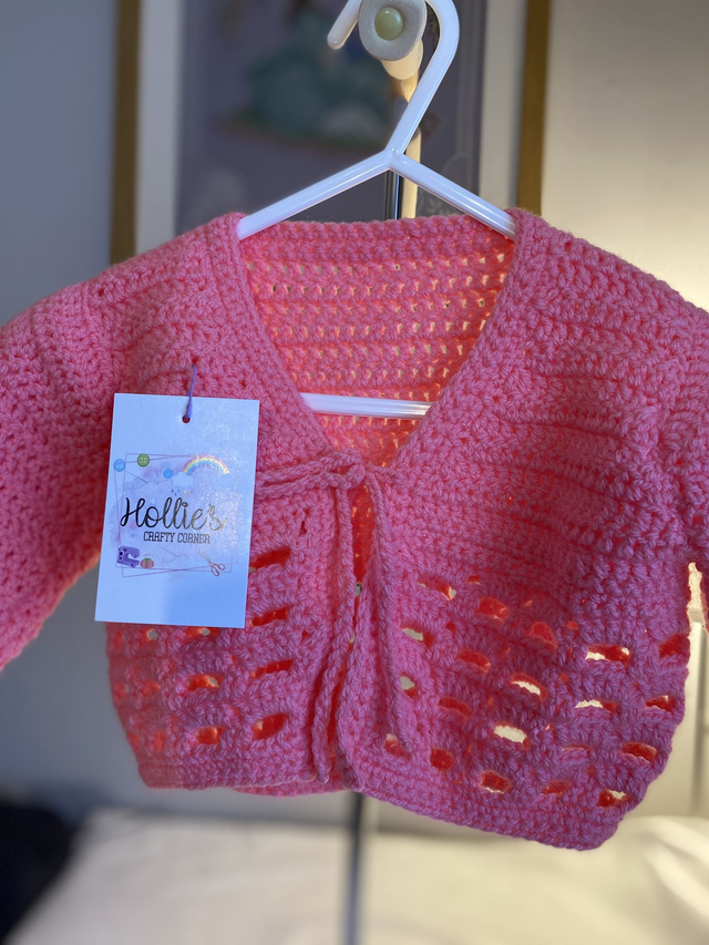 8059. Girls crocheted Cardi, 22 inch chest