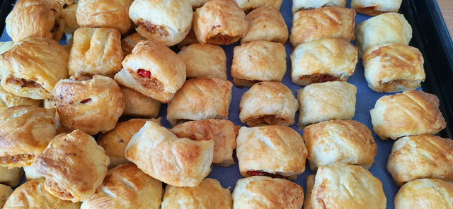 Sausage roll (Party size x32)