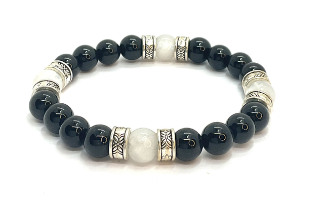 Bracelet « Epona » Onyx noir et pierre de Lune 8 mm