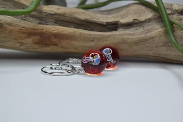 DORMEUSES MÉDUSE ROUGE MONTURE ARGENT