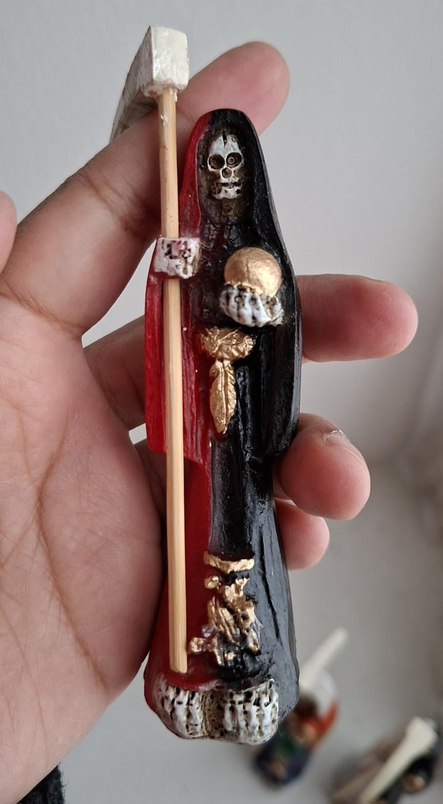 Statuette Santa Muerte 10cm multicolores
