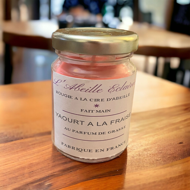 Bougie parfumée à la cire d&#039;abeille - Yaourt à la fraise 80g 
