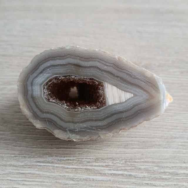 Agaat Geode 7x4x4 cm (12.042)