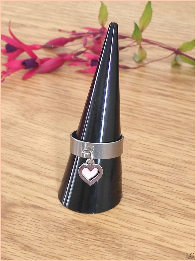 Bague réglable 6mm, acier inoxyable, avec breloque