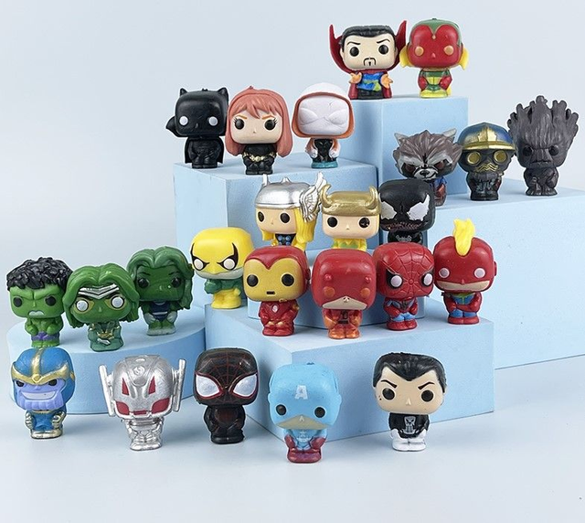 0005 - Marvel - 24 verschillende mini figures