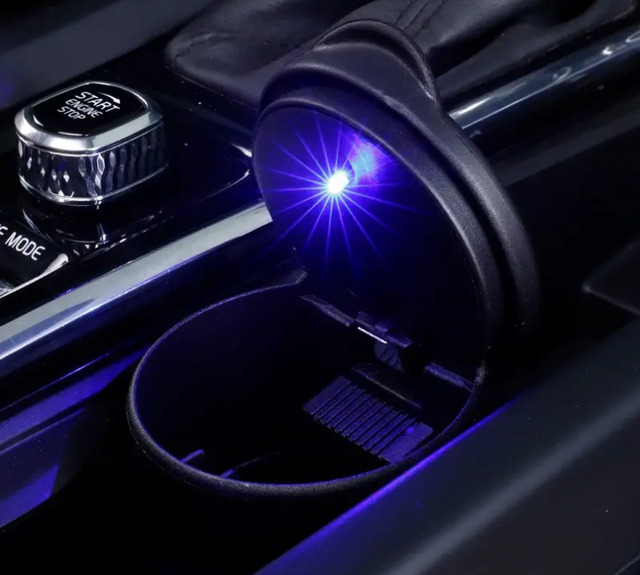 Cendrier de voiture avec veilleuse LED