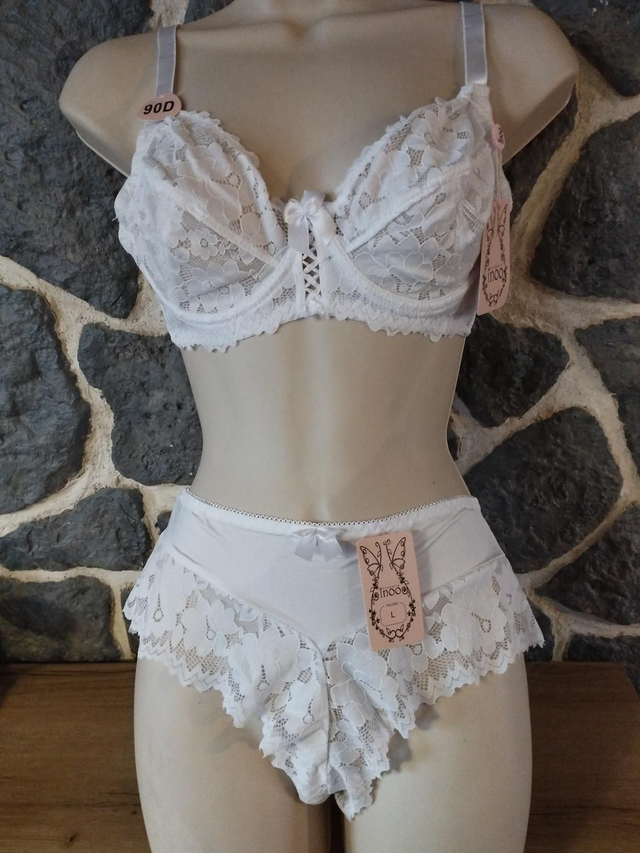 Ensemble bonnet D blanc sans rembourrage avec armatures