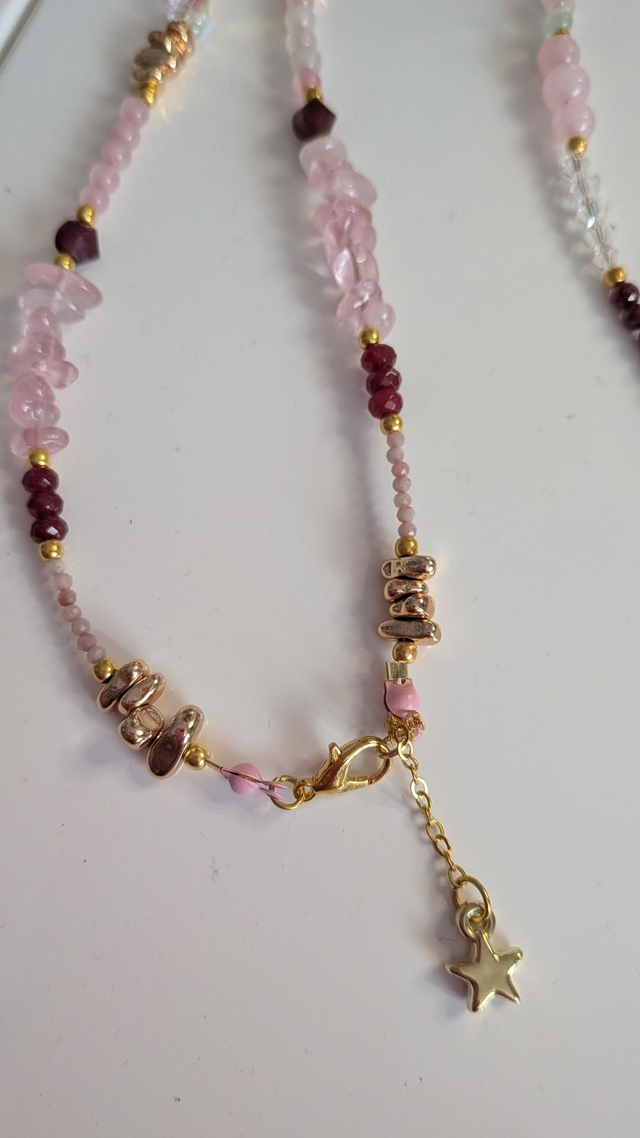 Rose quartz and garnet bracelet 