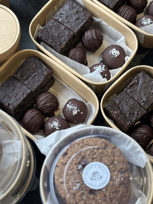 Mixed Selection (12 bakes)