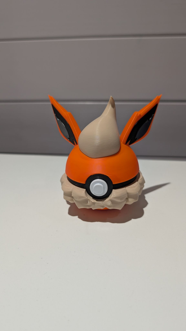 Flareon Pokeball