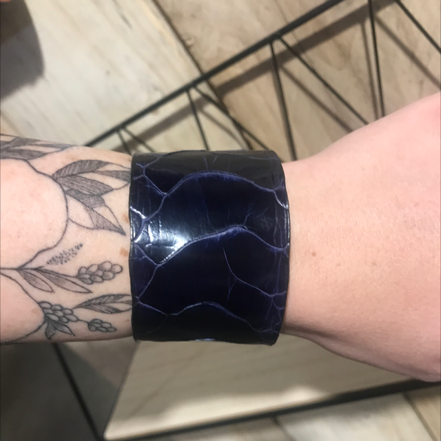 Manchette en Pâte d’Autruche Bleu Marine