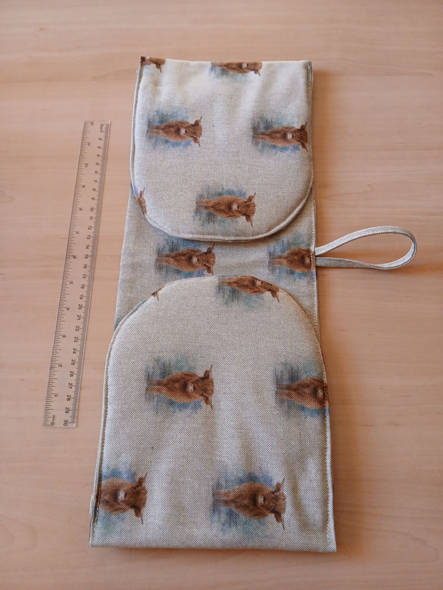 Double Oven Gloves Highland Cows Patterned Fabric