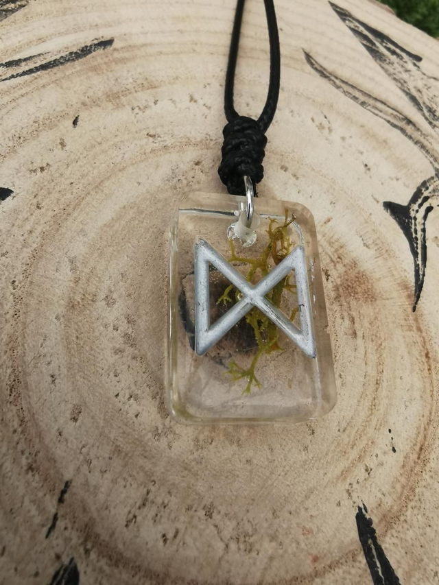 Collier Dagaz mousse verte 