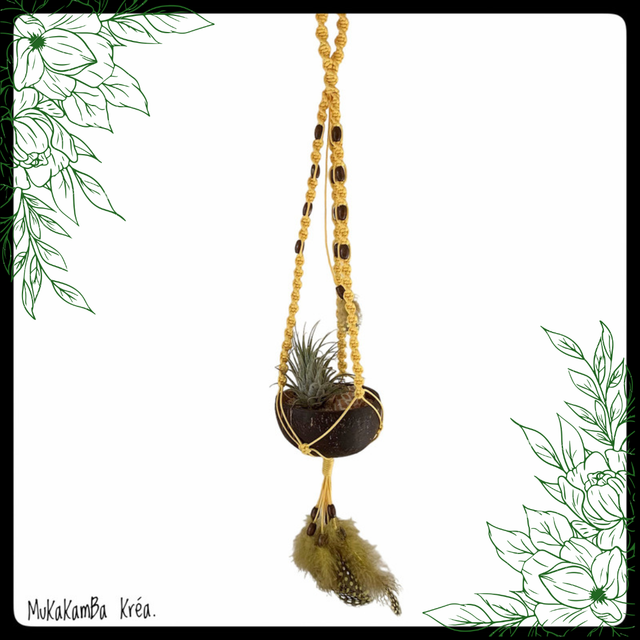 Suspension en macramé Jaune