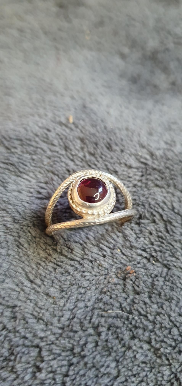 Bague argent 925 en Grenat almandin Taille 52