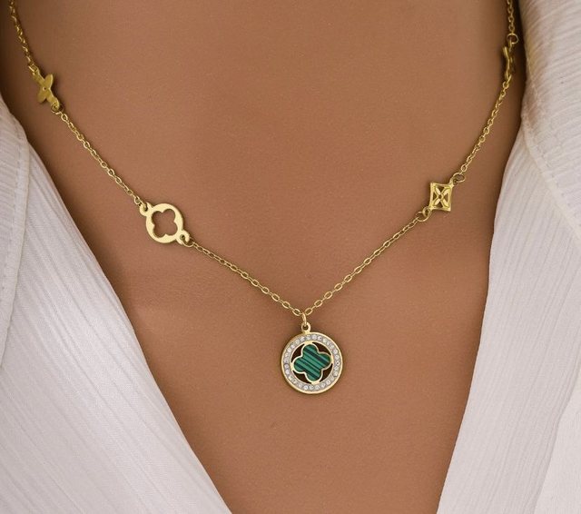 Collier trèfle verte 