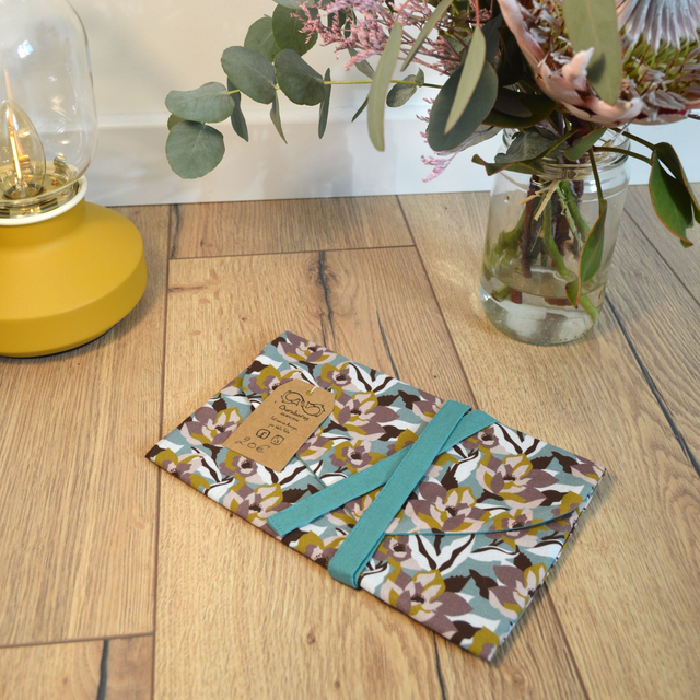 Protège livre, ECRIN POCHE Fleur d'hiver