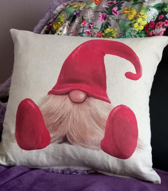 Gonk Cushion 18" with padded insert 