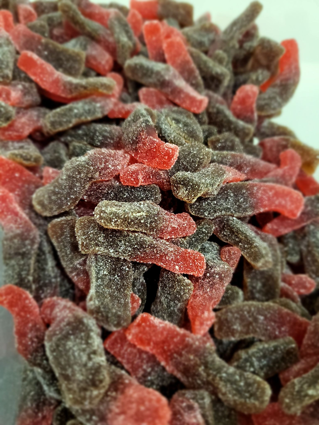 Bouteilles cola cherry sucrées (100g) halal