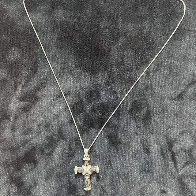 9ct white gold black and white diamond cross necklace