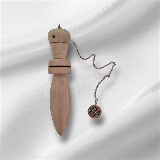 7.Pendule 9 en bois de cerisier