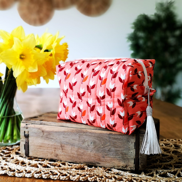 Toiletry Bag Quilted - Tulip Floral
