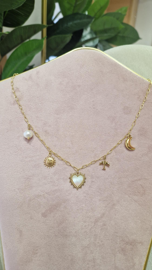Collier Cosmo love