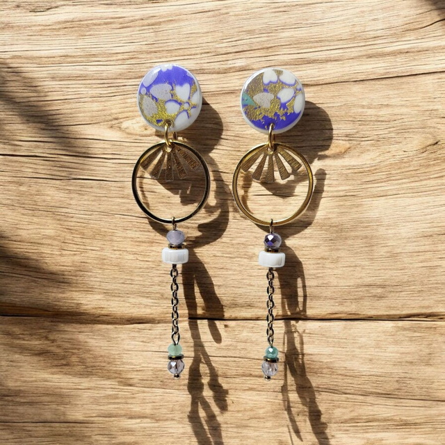 Boucles d'oreilles pendantes motifs japonais violet