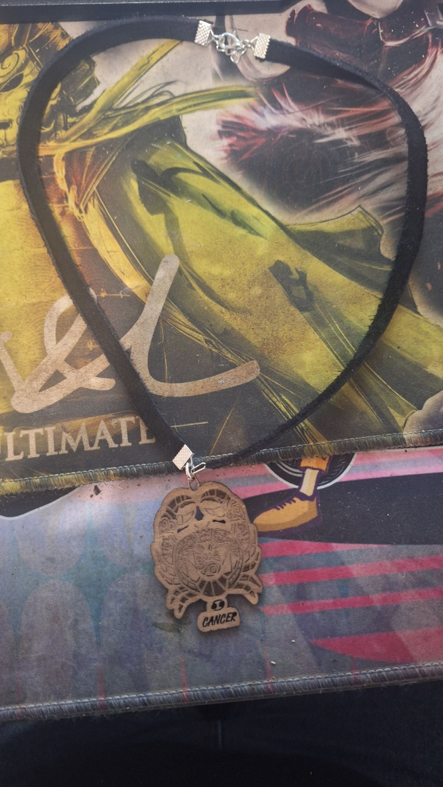  Collier Ras-de-cou Zodiaque Cancer – Pendentif Bois Gravé – Bijou Astrologie Personnalisé