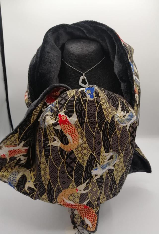 Écharpe polaire carpes Koi noire et dorée 