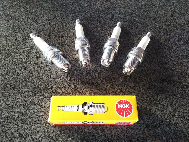 1 Satz Turbo-Zündkerzen 4 Stück