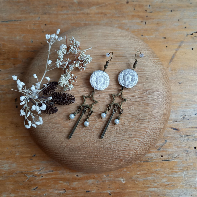 Boucles d&#039;oreille Etoiles Filantes - Gris perle