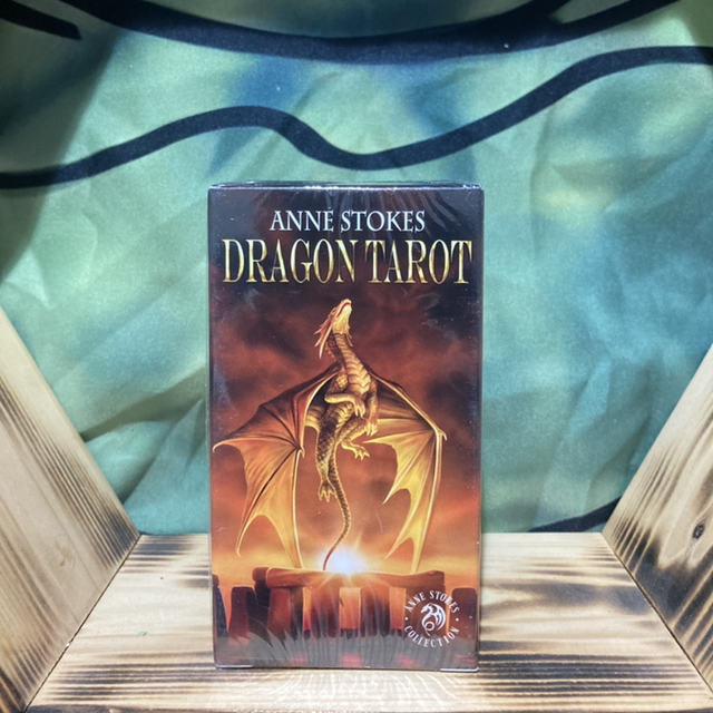 Anne Stokes Dragon Tarot. 